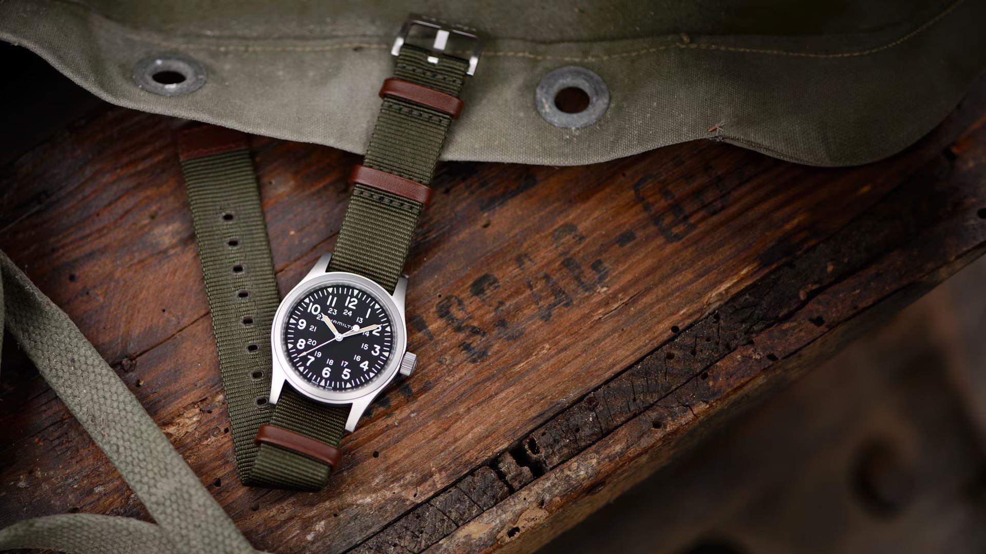 Hamilton Khaki Field Mechanical H69409930 autentick&yacute; military design